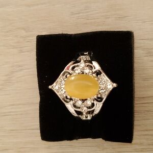 🌹#88 Paparazzi yellow ring